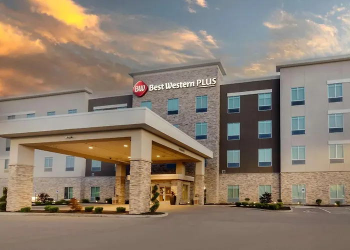 Best Western Plus St. Louis Airport Hotel
