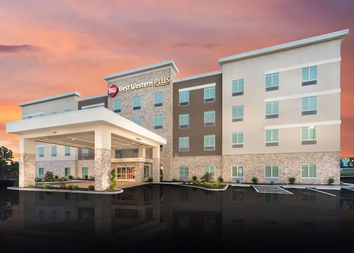 Best Western Plus St. Louis Airport Hotel
