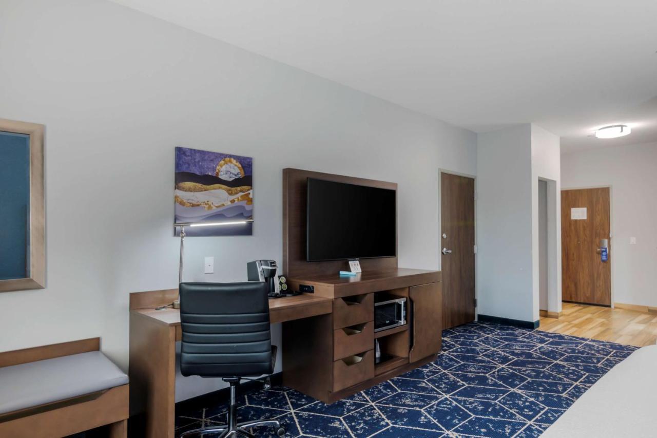 Hotel Western St. Louis Airport
