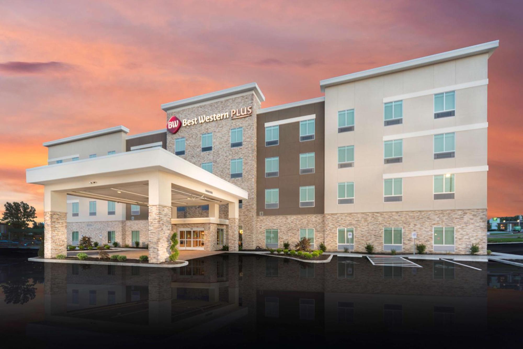Western St. Louis Airport Hotel