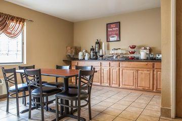 Hotel Western St. Louis Airport 3*